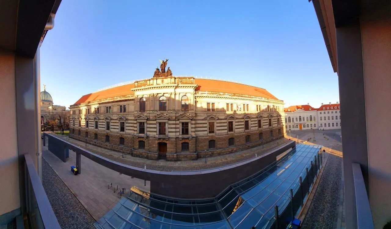 Pineapple Apartments Luxus Apartment Im Palais Am Neumarkt Dresden Germany